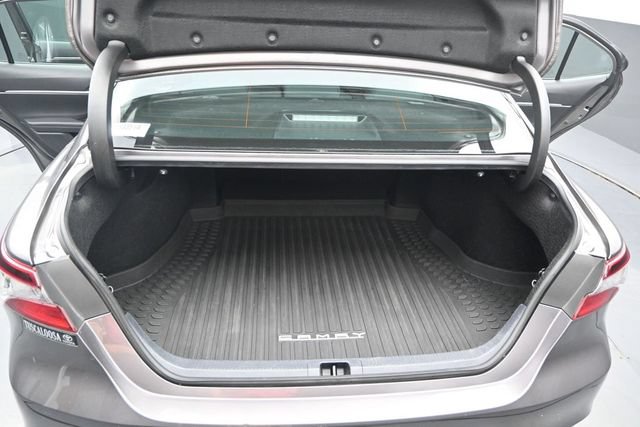 Used 2023 Toyota Camry LE FWD image 15