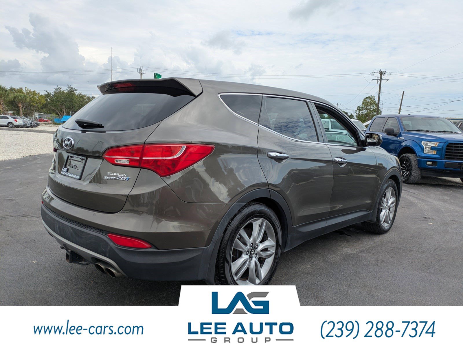Used 2013 Hyundai Santa Fe Sport 2.0T w/ Technology Pkg FWD image 3