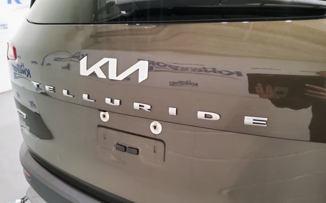 Used 2022 Kia Telluride S image 43