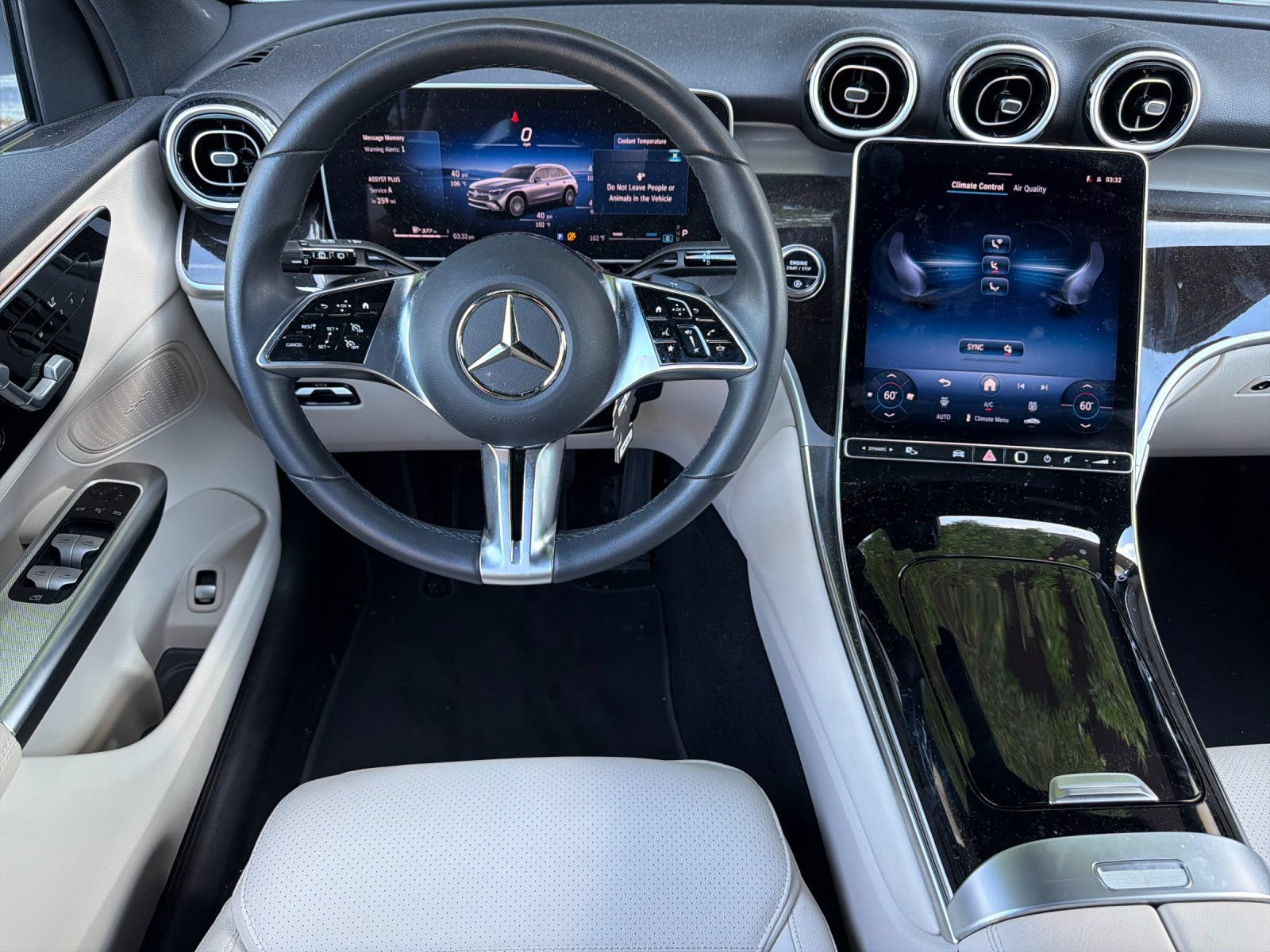 Used 2016 Mercedes-Benz GLC 300 4MATIC image 13
