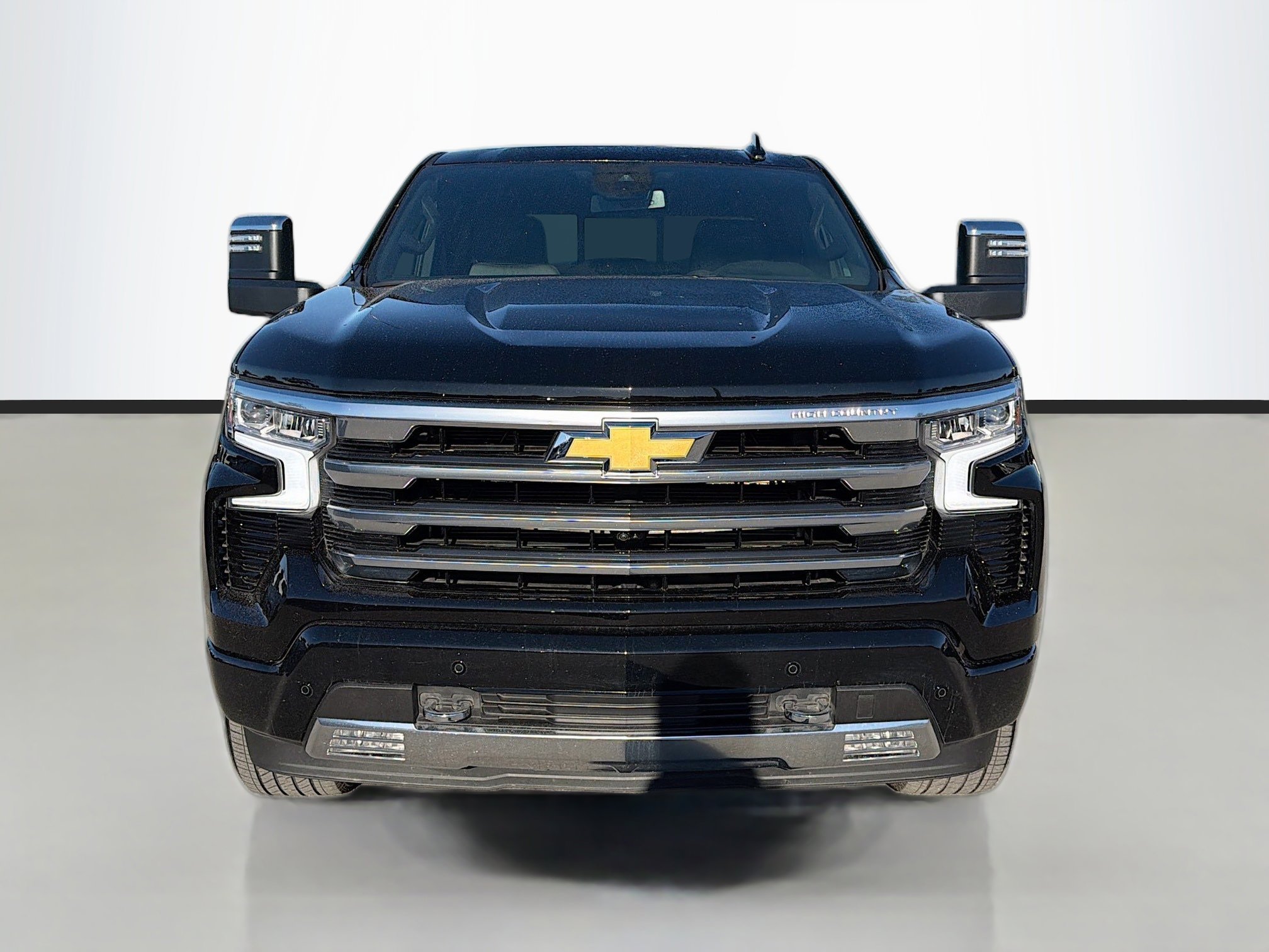 Used 2025 Chevrolet Silverado 1500 High Country w/ High Country Premium Package image 8