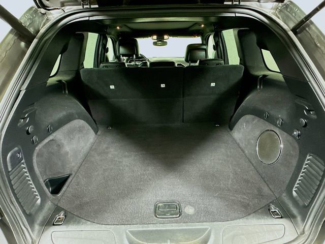 Used 2020 Jeep Grand Cherokee Limited w/ Luxury Group II image 26