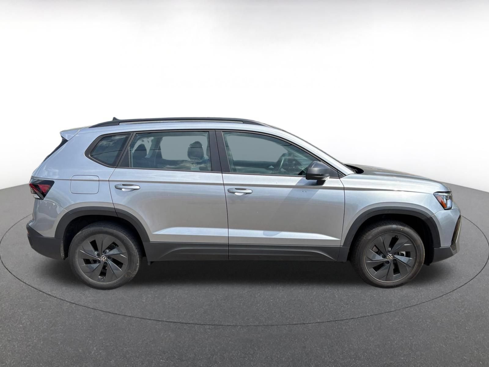 Used 2025 Volkswagen Taos S FWD image 8