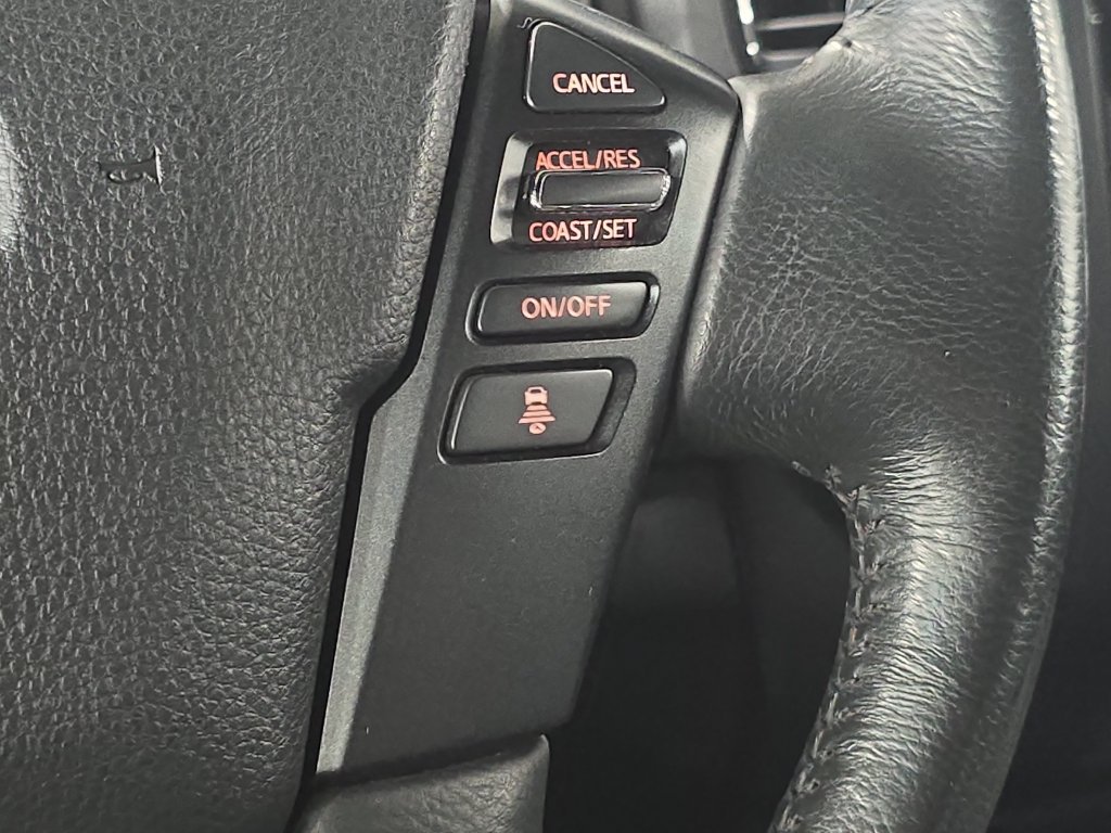 Used 2024 Nissan Titan SV w/ SV Convenience Package RWD image 11
