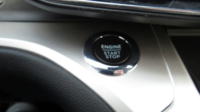 Certified 2022 Ford Explorer XLT w/ Equipment Group 202A image 23