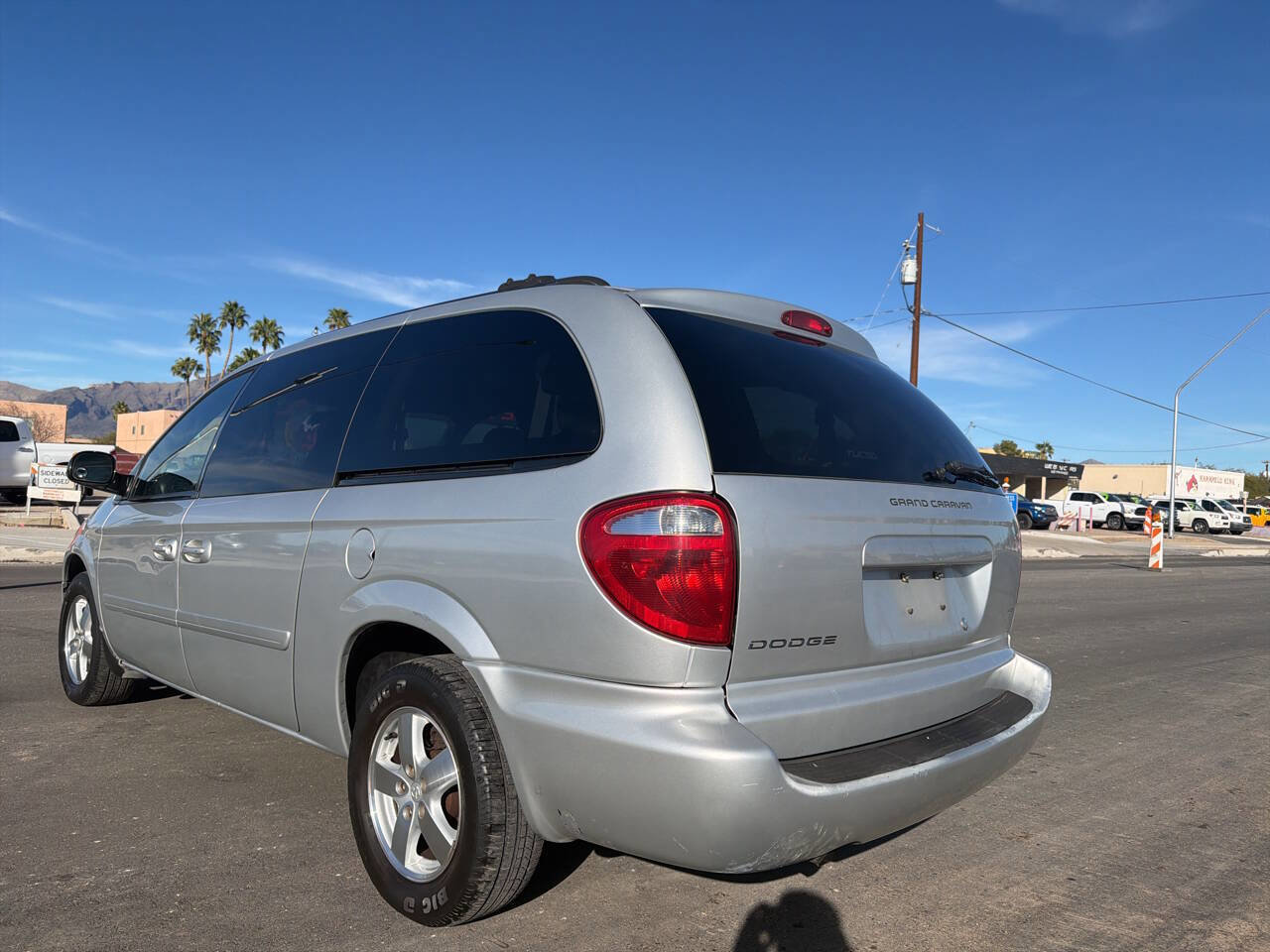 Used 2007 Dodge Grand Caravan SXT image 6