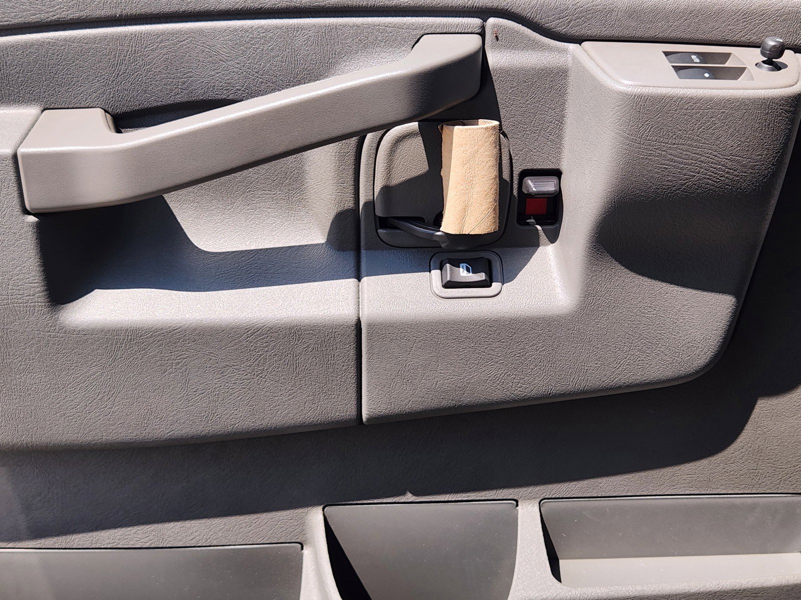 New 2025 GMC Savana 2500 Extended w/ Driver Convenience Package image 18