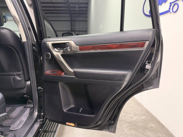 Used 2013 Lexus GX 460 Premium AWD/4WD image 38