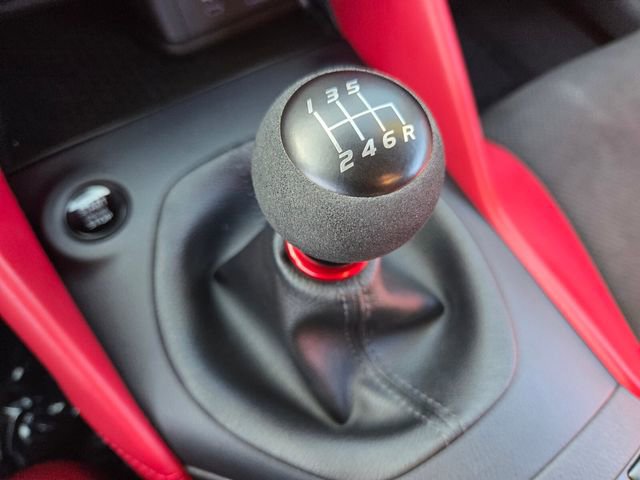 Used 2024 Nissan Z Performance w/ Floor Mat Package image 25