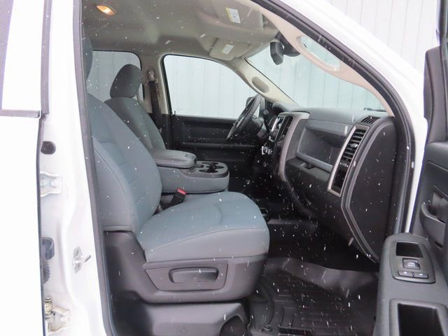 Used 2013 RAM 2500 Tradesman w/ Chrome Appearance Group image 25