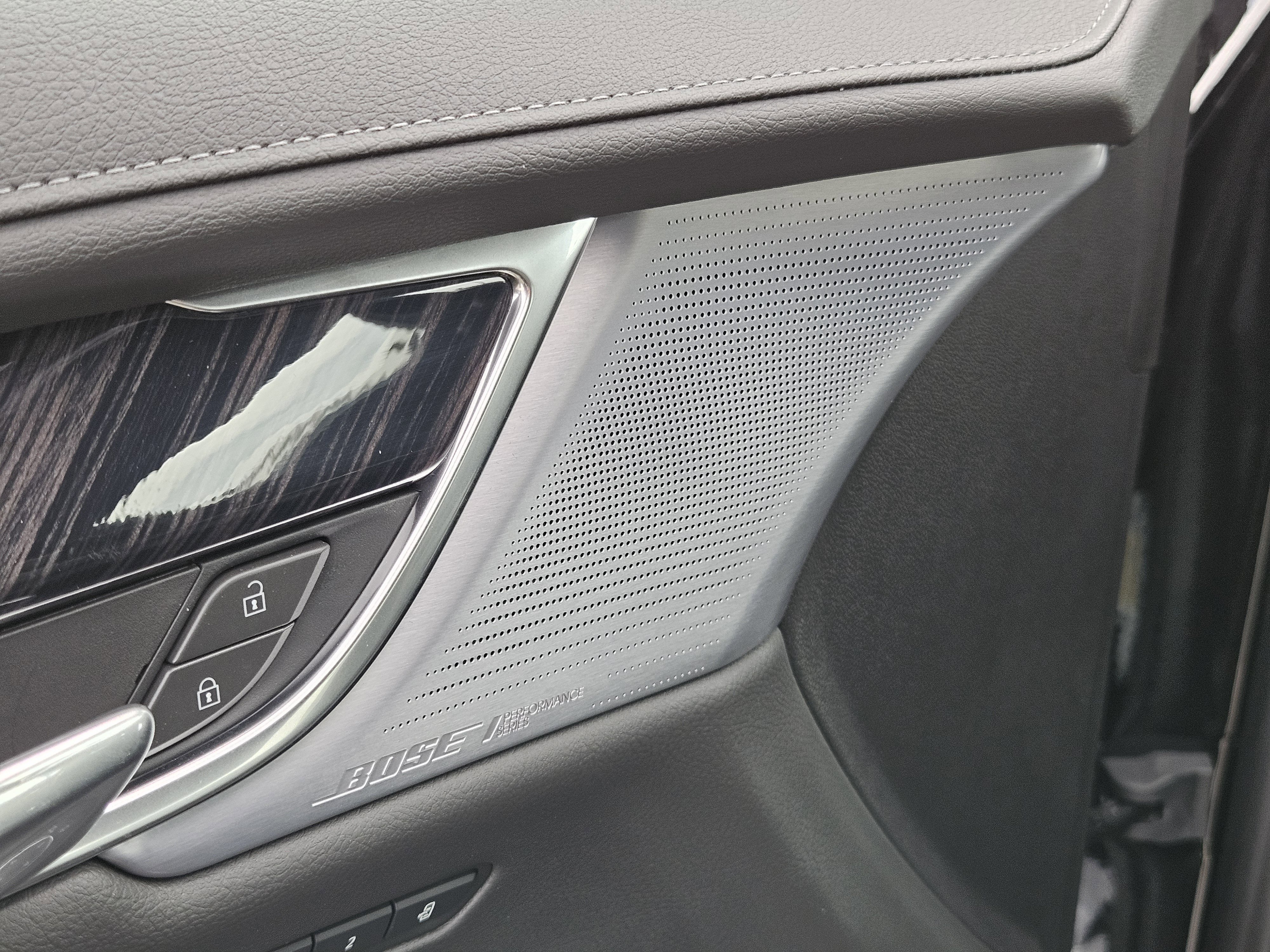 New 2025 Cadillac XT6 Premium Luxury w/ Technology Package FWD image 22