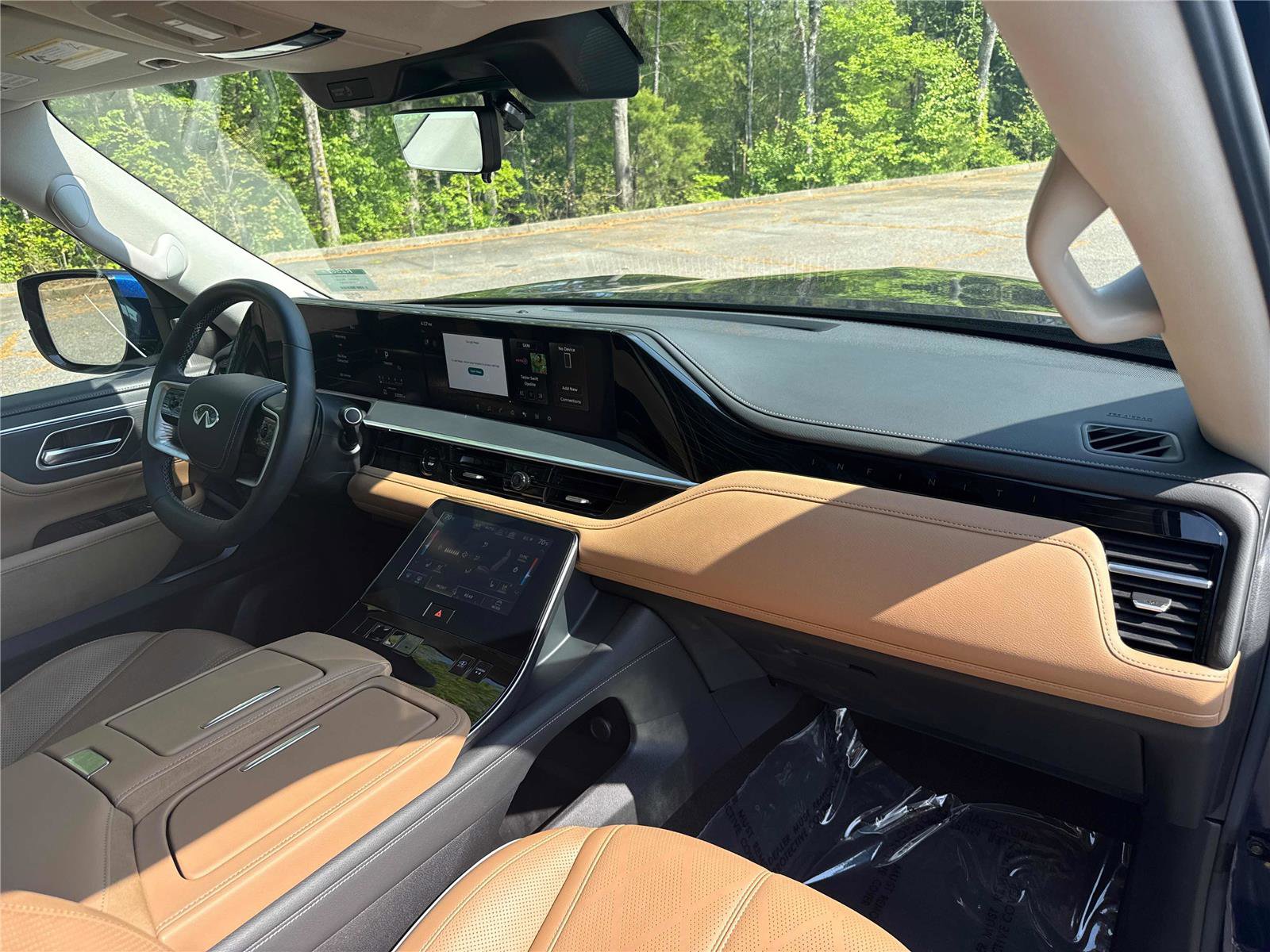 Certified 2025 INFINITI QX80 Sensory image 26