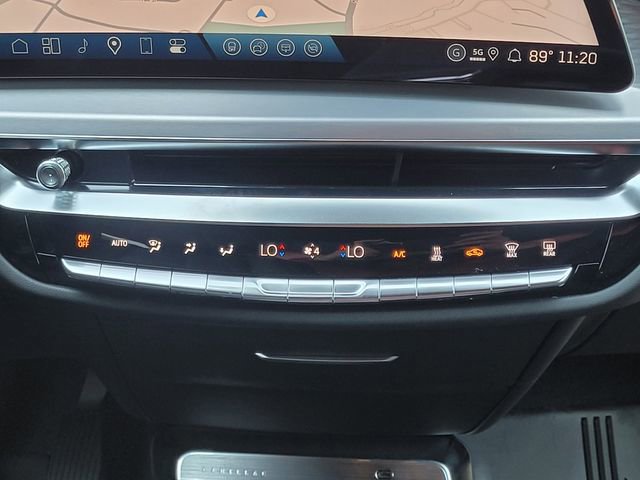 New 2026 Cadillac Lyriq Signature Sport w/ LPO, Floor Liner Package image 15