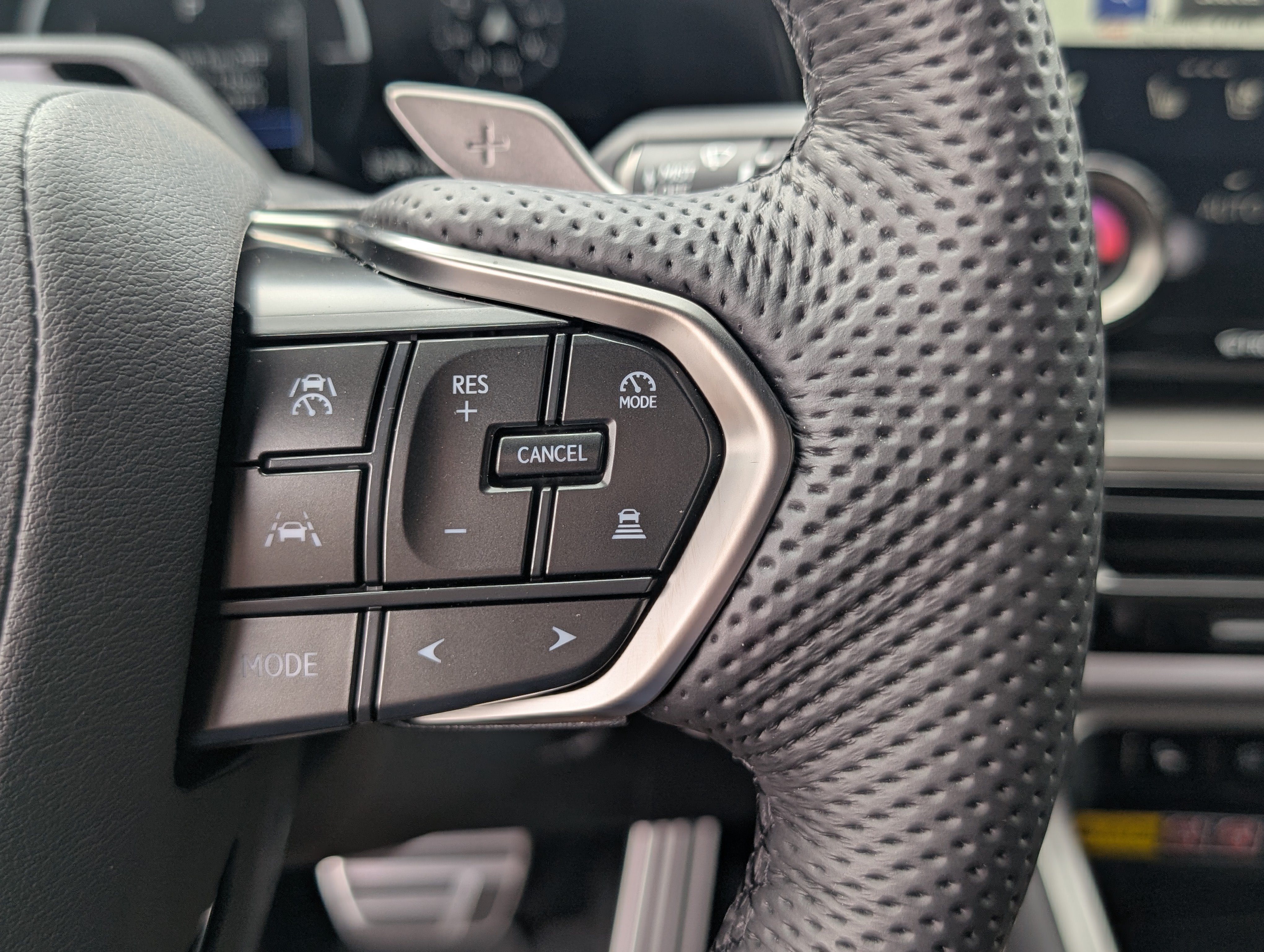 New 2026 Lexus TX 500h AWD image 22