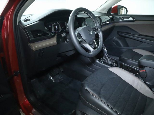 Used 2023 Volkswagen Taos SEL AWD/4WD image 18