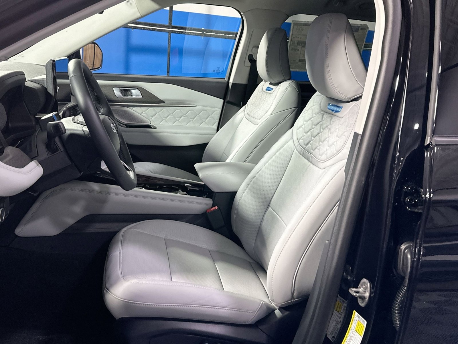 New 2026 Ford Explorer Platinum w/ LUX Leather Package image 13