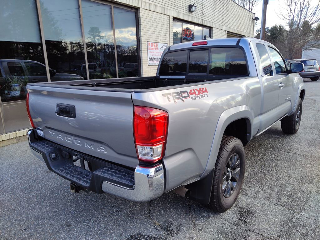 Used 2021 Toyota Tacoma SR5 image 8