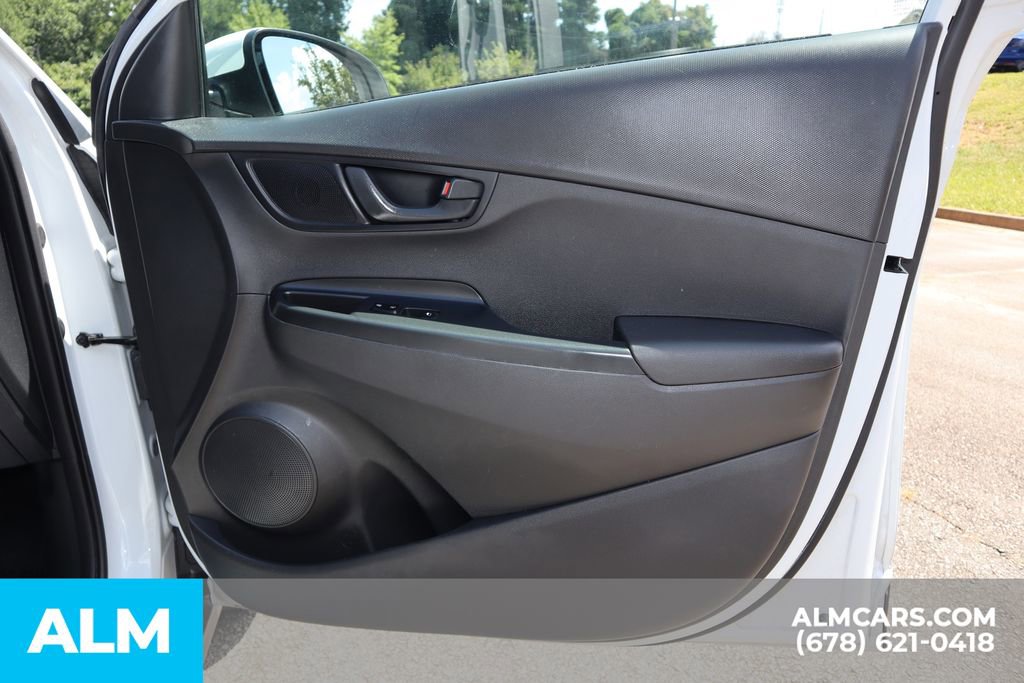 Used 2021 Hyundai Kona SE image 24