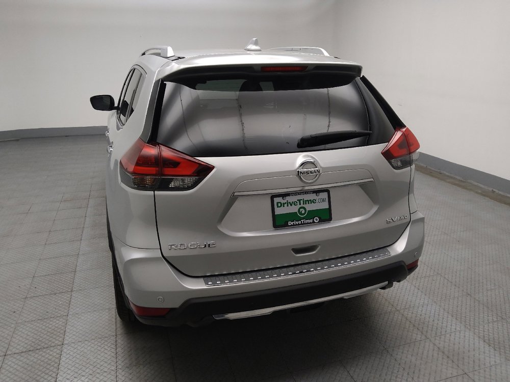 Used 2019 Nissan Rogue SV image 6