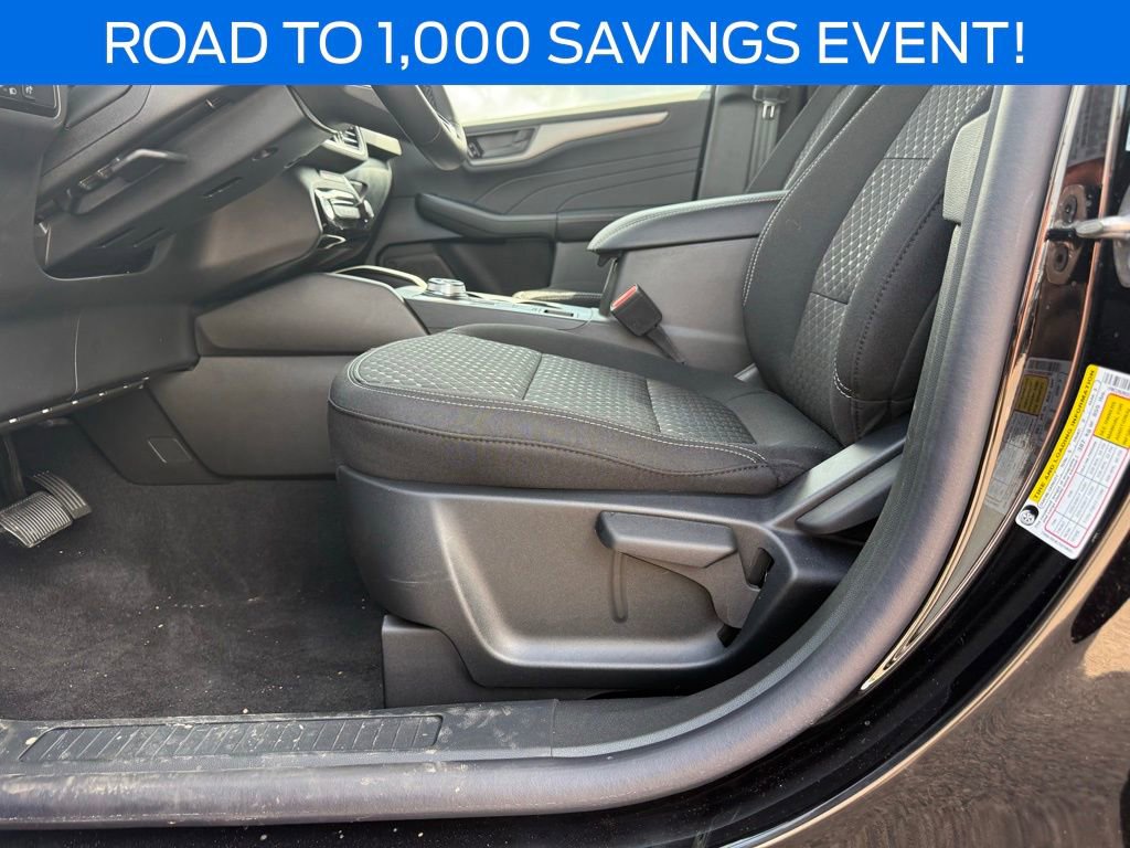 New 2025 Ford Escape Active w/ Tech Pack #1 image 16