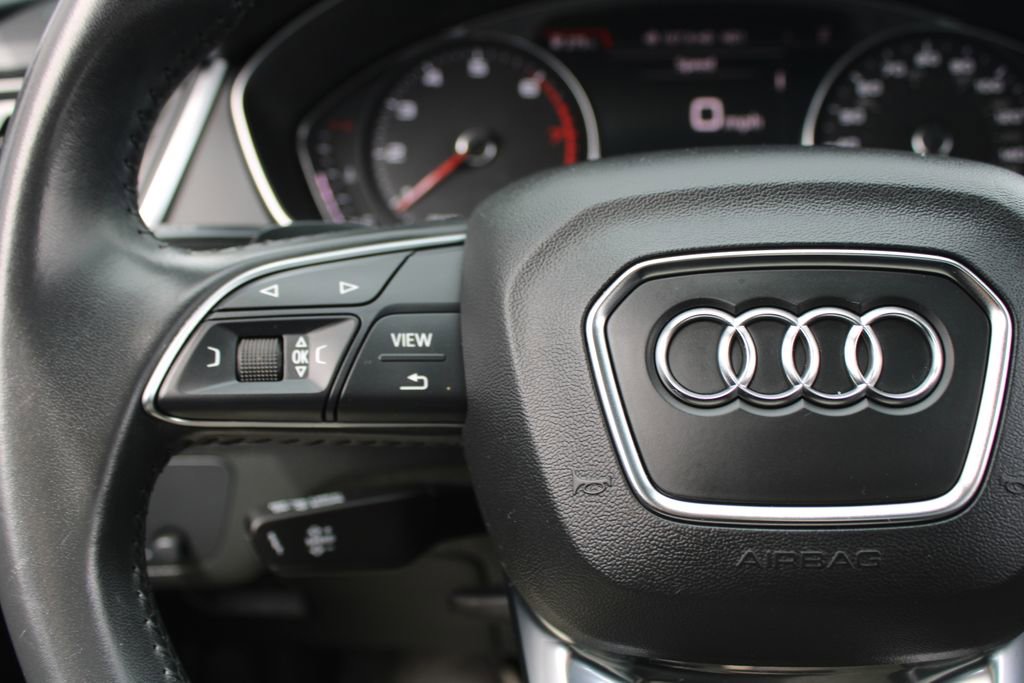 Used 2020 Audi Q5 2.0T Premium w/ Convenience Package AWD/4WD image 14