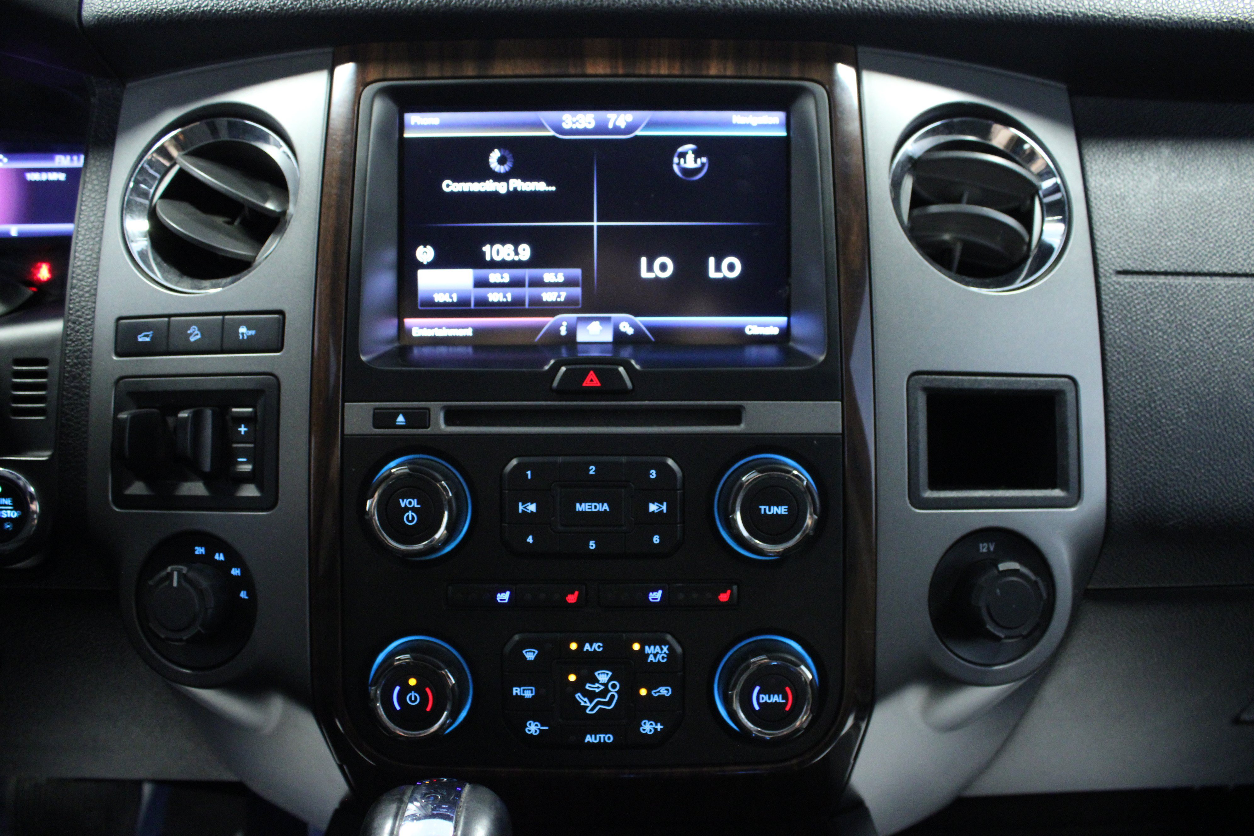 Used 2015 Ford Expedition Platinum AWD/4WD image 23