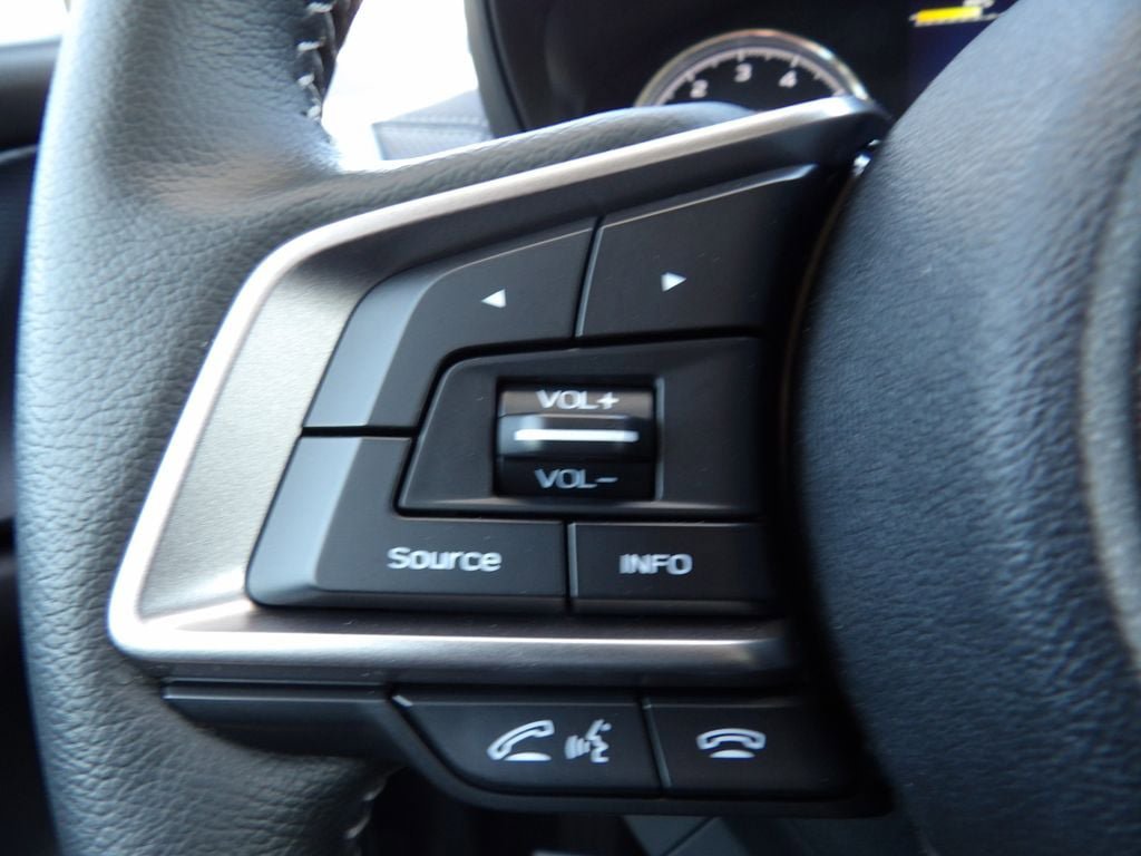 Used 2023 Subaru Forester Touring AWD/4WD image 19