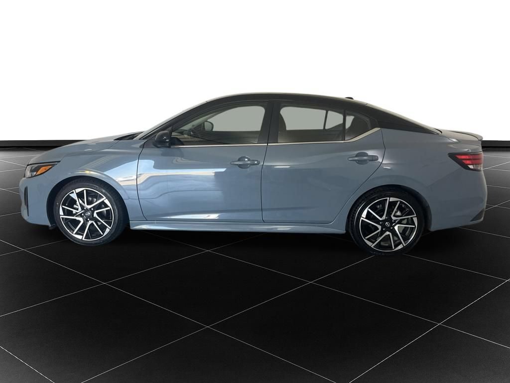 Used 2025 Nissan Sentra SR FWD video 2