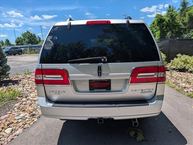 Used 2012 Lincoln Navigator L 4WD image 4
