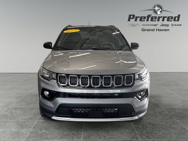Used 2023 Jeep Compass Limited AWD/4WD image 12