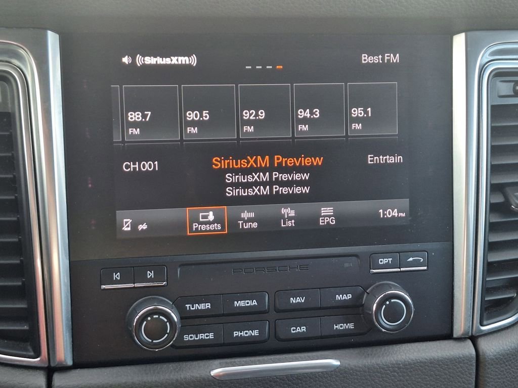 Used 2017 Porsche Macan S image 22