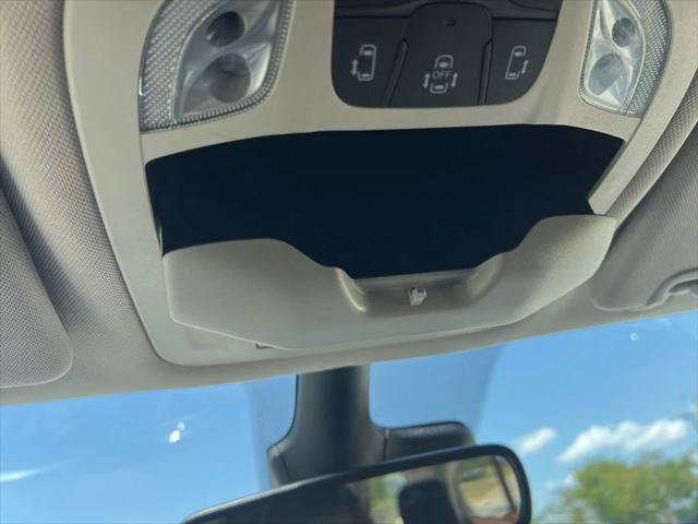 Certified 2023 Chrysler Pacifica Touring-L FWD image 61