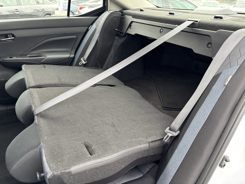 Used 2023 Nissan Versa SV FWD image 27