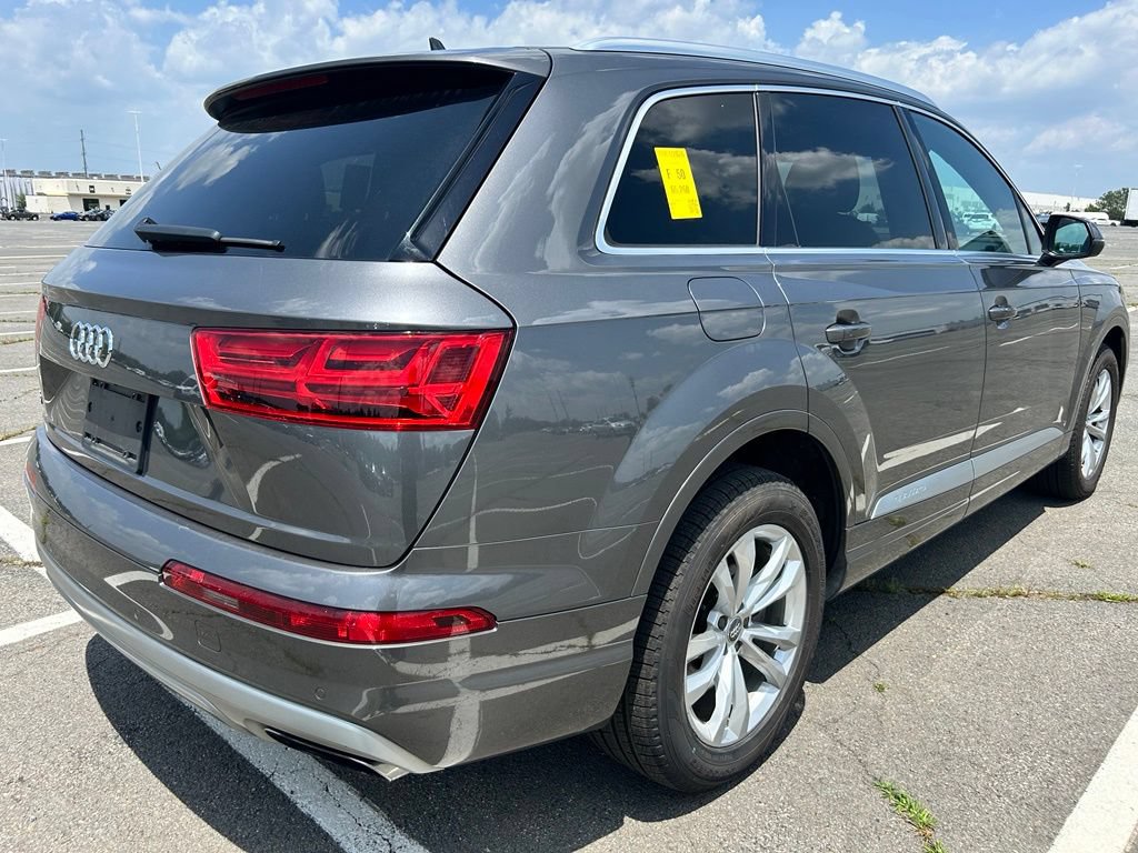 Used 2019 Audi Q7 3.0T Premium AWD/4WD image 4