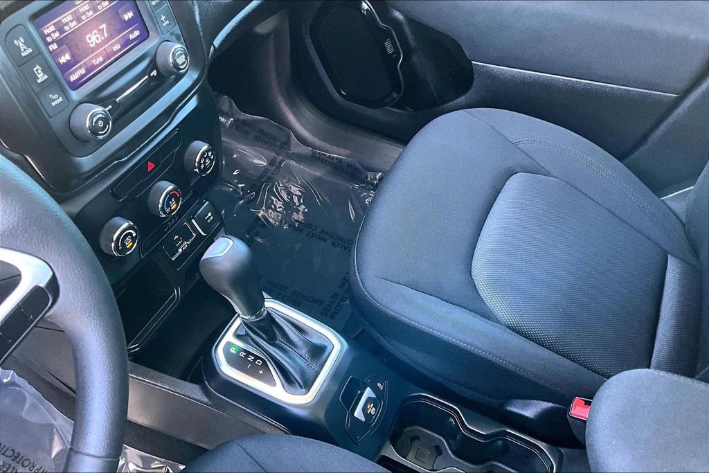 Used 2020 Jeep Renegade Sport image 11