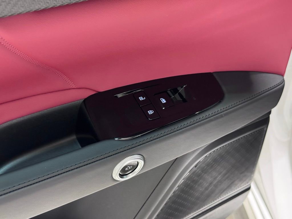 Used 2024 Maserati Grecale Trofeo image 47