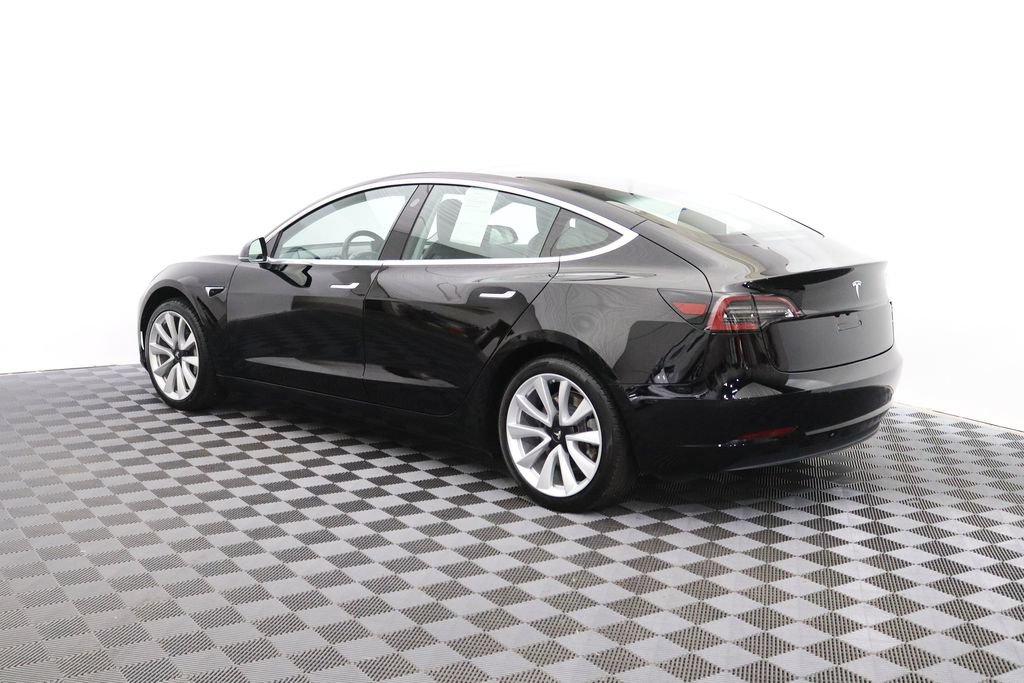 Used 2019 Tesla Model 3 Standard Range RWD image 5