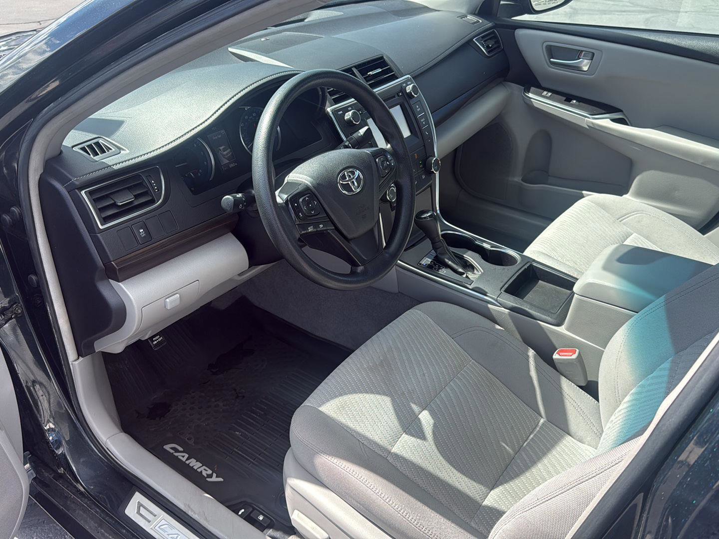 Used 2017 Toyota Camry LE w/ Protection Package (Q2) image 10