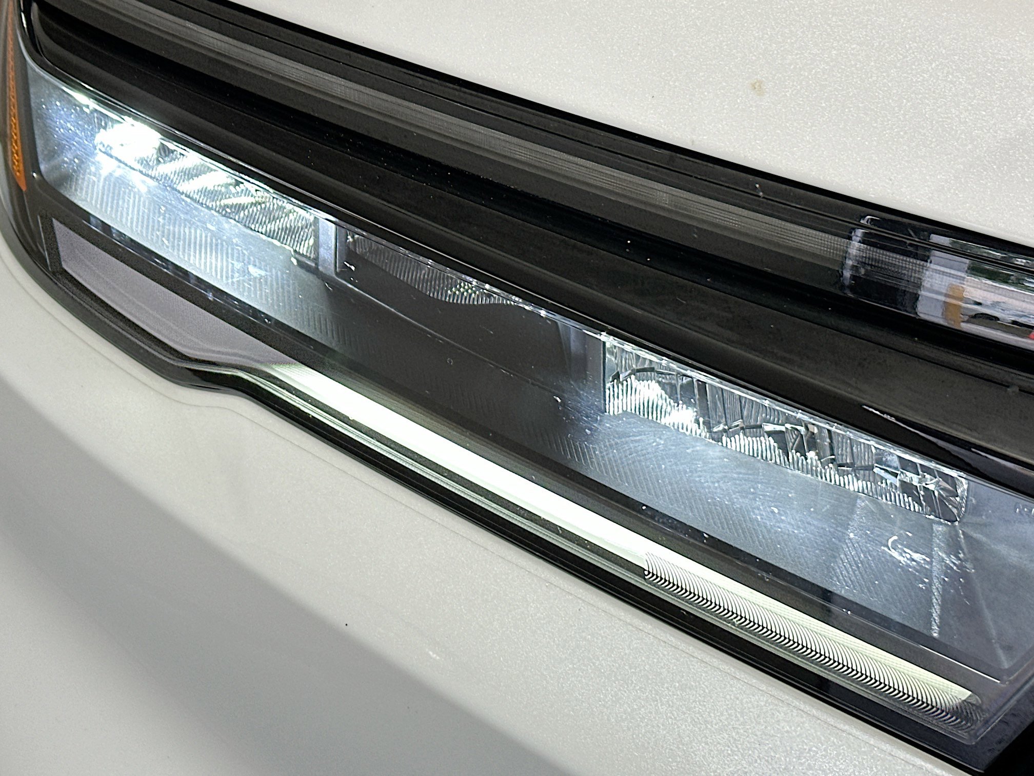 Used 2025 Honda Pilot Black Edition image 9