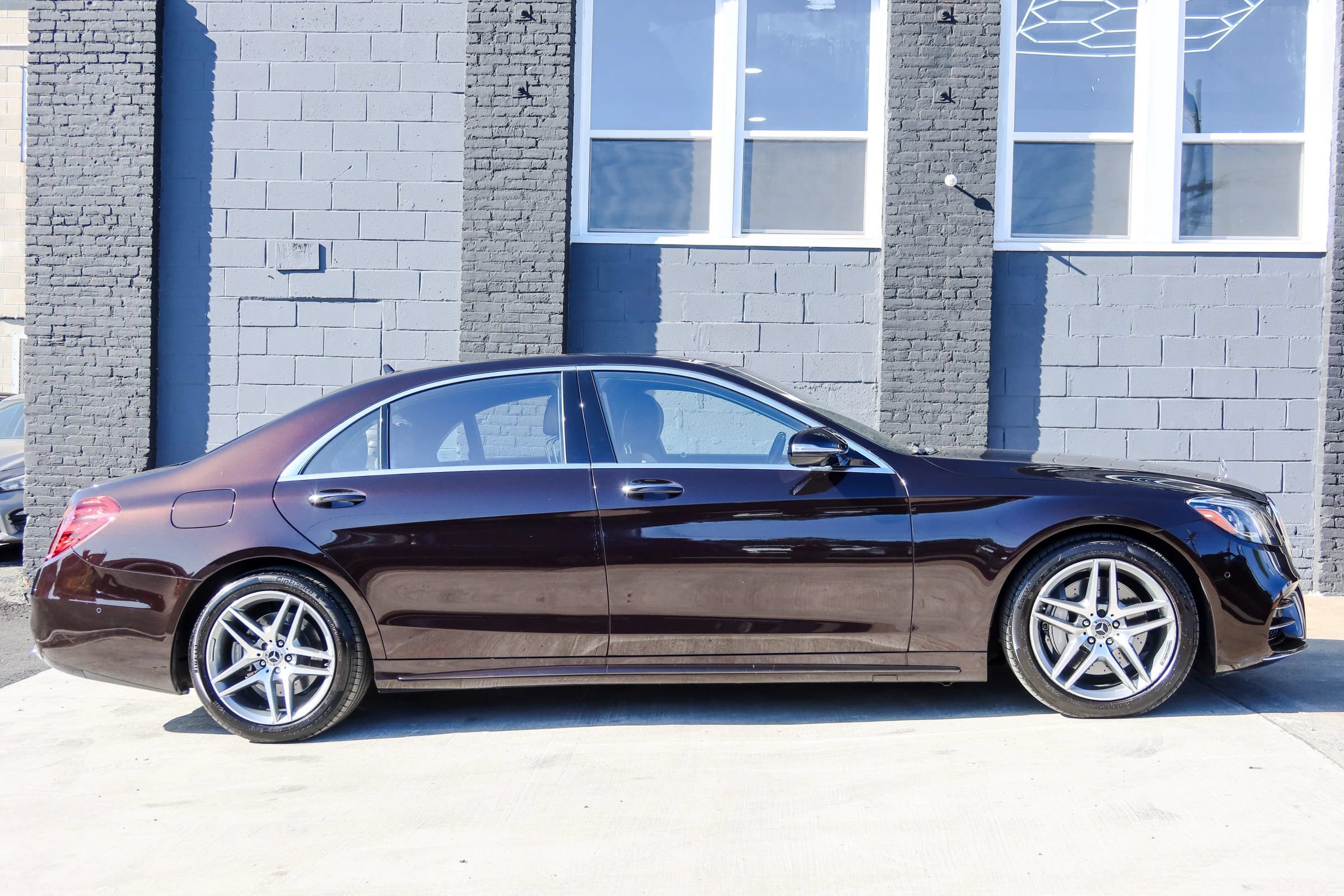 Used 2018 Mercedes-Benz S 560 4MATIC Sedan image 6
