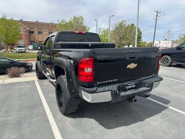 Used 2009 Chevrolet Silverado 2500 LT w/ Exterior Plus Package image 4