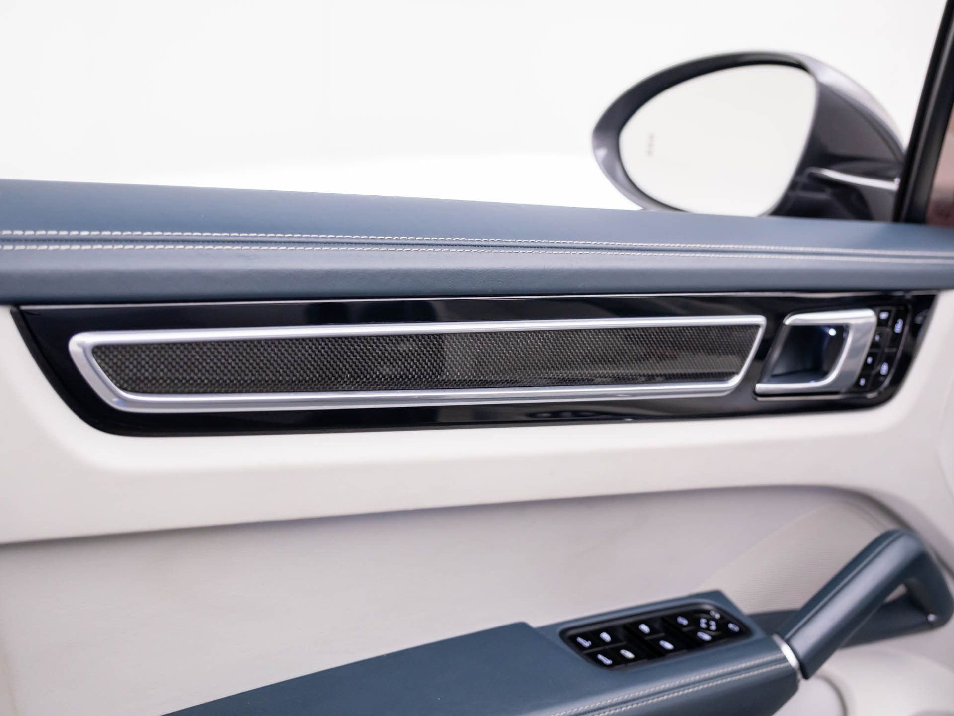 Used 2021 Porsche Cayenne GTS image 16