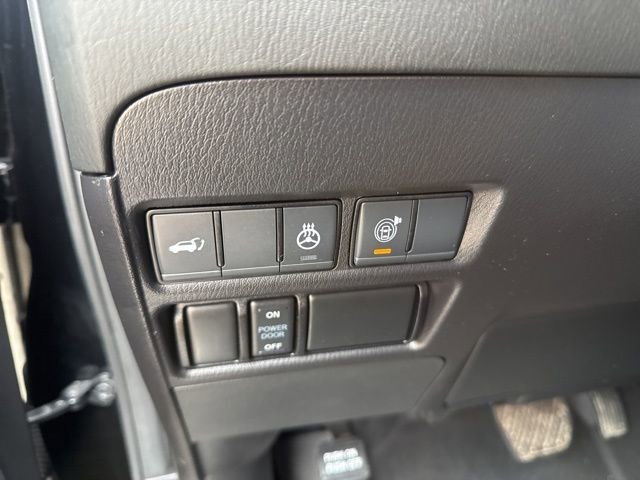 Used 2023 Nissan Armada SL w/ Midnight Edition Package image 23