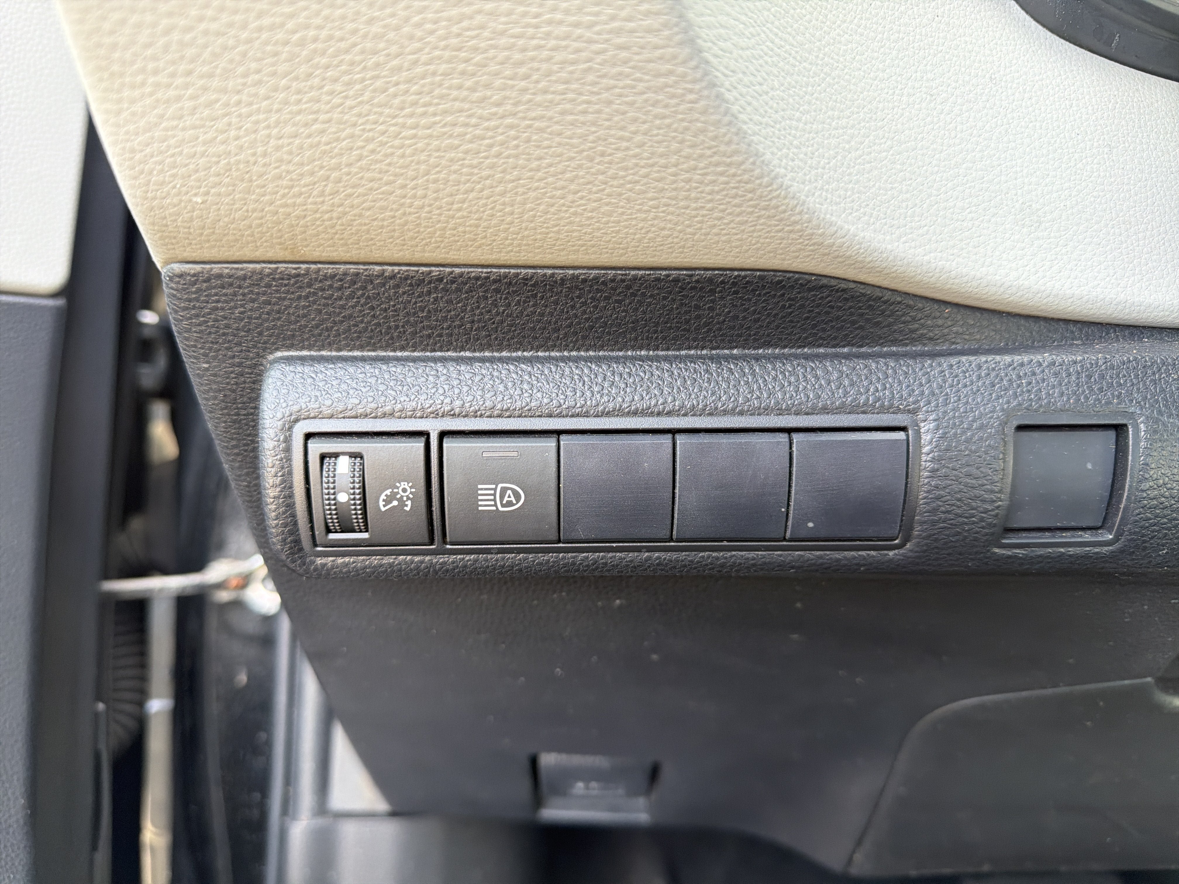 Certified 2022 Toyota Corolla LE FWD image 14