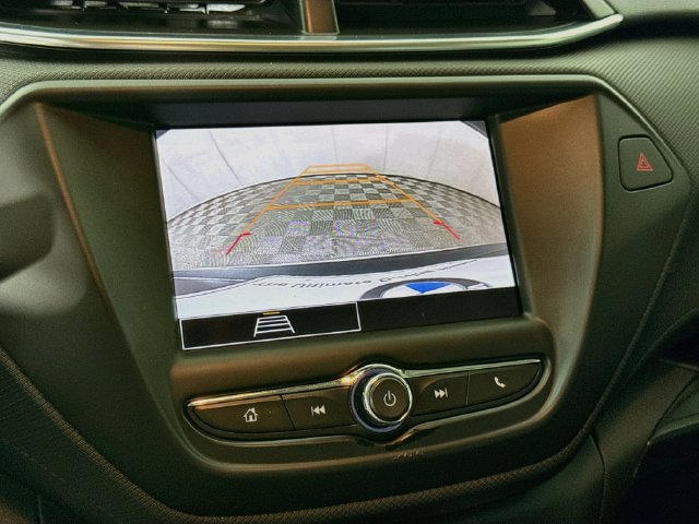 Used 2023 Chevrolet TrailBlazer LT FWD image 13