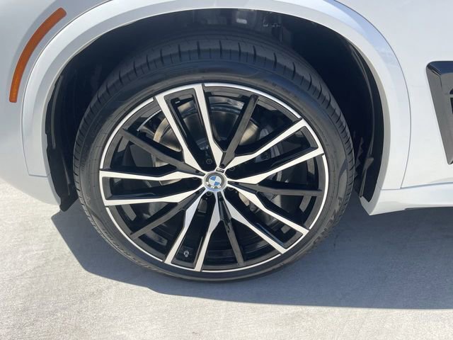 New 2026 BMW X5 xDrive40i w/ M Sport Package image 10
