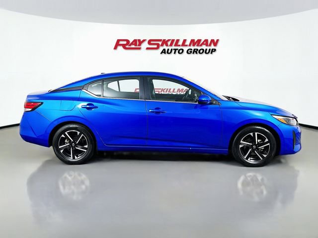 Used 2025 Nissan Sentra SV FWD image 8
