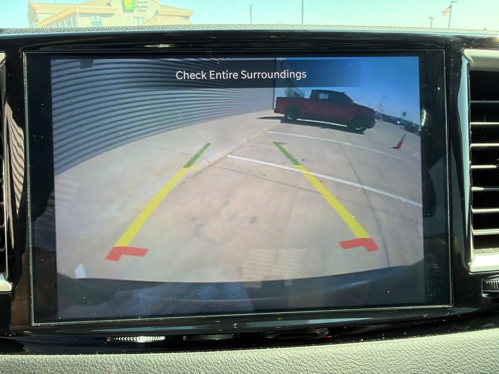 Used 2025 Chrysler Pacifica Select FWD image 34