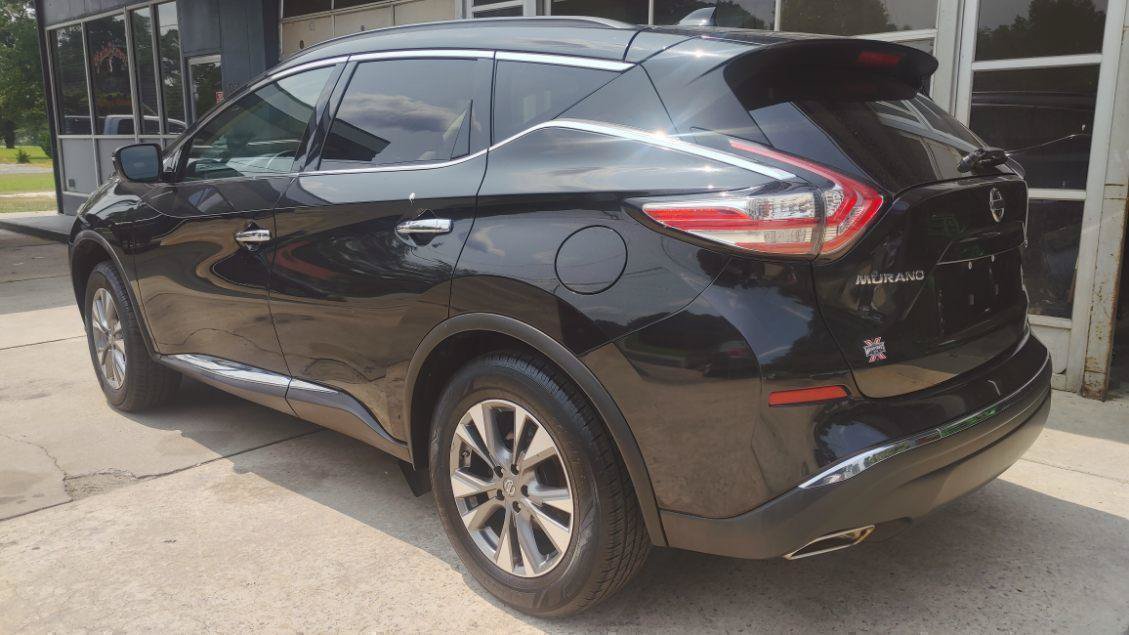 Used 2018 Nissan Murano SV AWD/4WD image 3