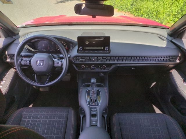 Used 2025 Honda HR-V Sport image 18